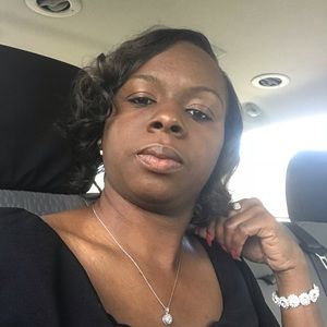 Meet your Posher, Lachoya